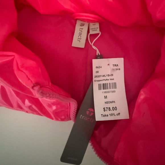 NWT Tractr Girls Cropped Neon Pink Puffer Vest Size M - Picture 4 of 4